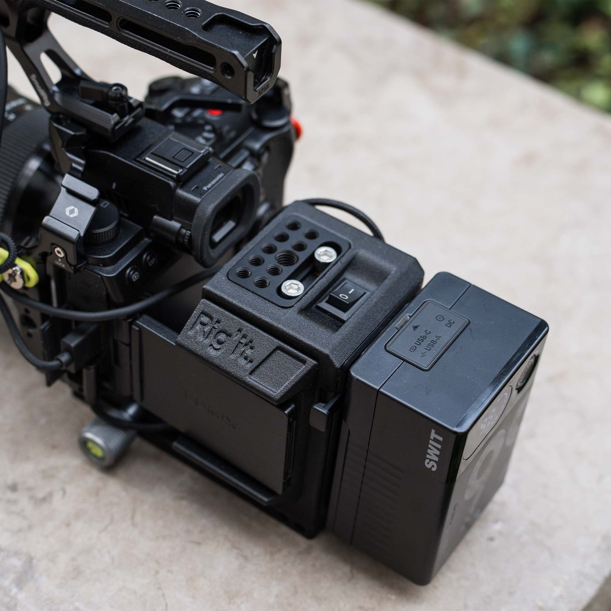 Module V-mount pour caméra universel